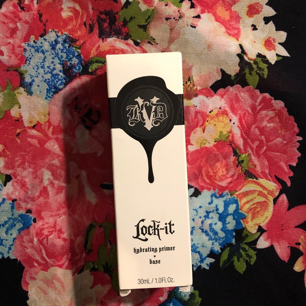 Kat Von D Lock-it Primer